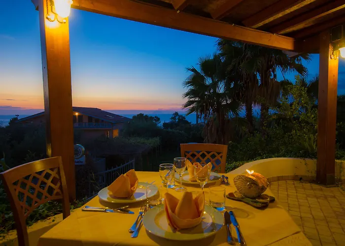 Tonicello & Отель