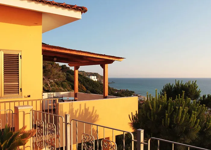 Отель Tonicello & Капо-Ватикано