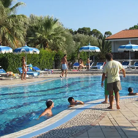 Hotel Tonicello & Capo Vaticano