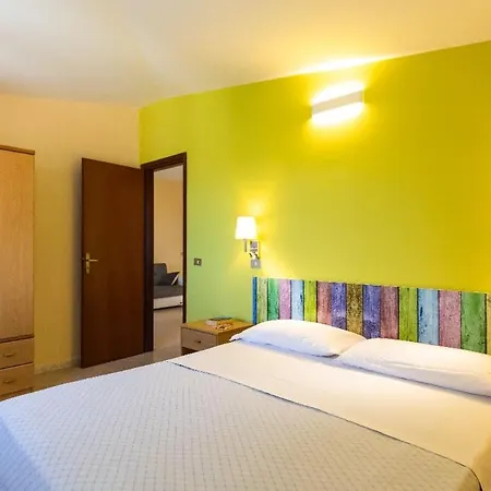 Tonicello & Hotell 4*