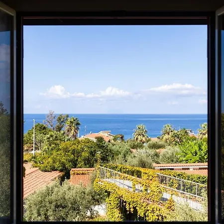 Tonicello & 4* Capo Vaticano