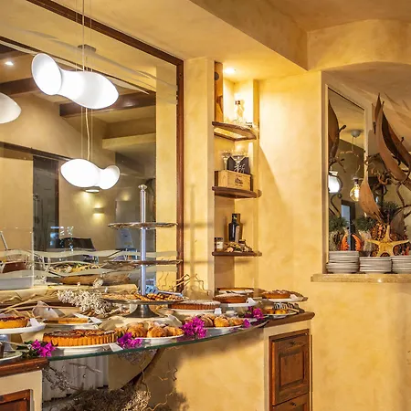 Hotel Tonicello & 4*