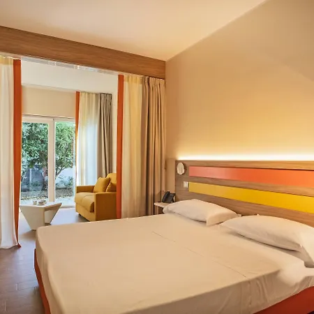 Hotel Tonicello & 4*