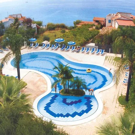 Hotel Tonicello & Capo Vaticano