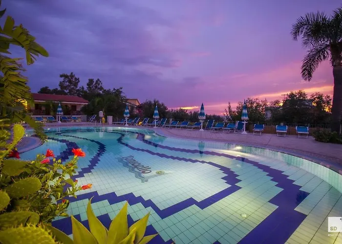 Tonicello & Hotell 4*