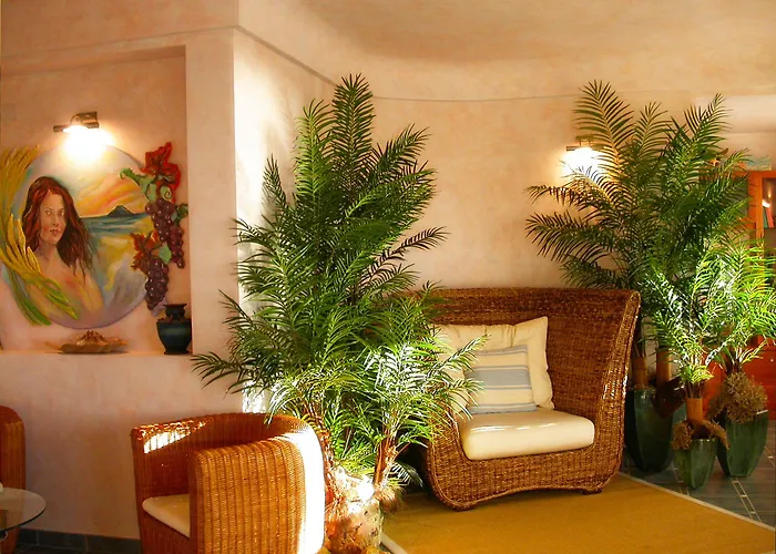 Hotell Tonicello & 4*