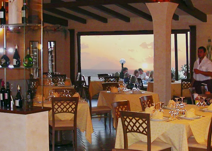 Hotell Tonicello & Capo Vaticano