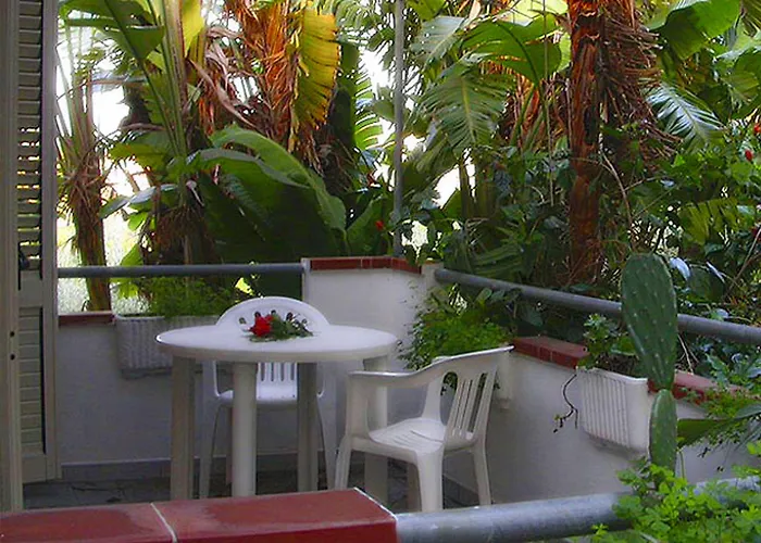 Hotell Tonicello & 4*