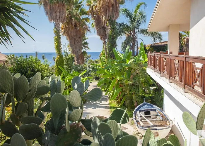 Tonicello & Hotell 4*